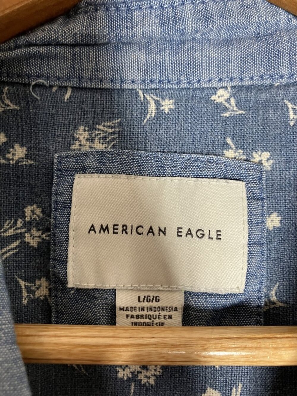 American Eagle Women's Large Patchwork Linen Blend Button Chambray Shirt Floral - Picture 8 of 13